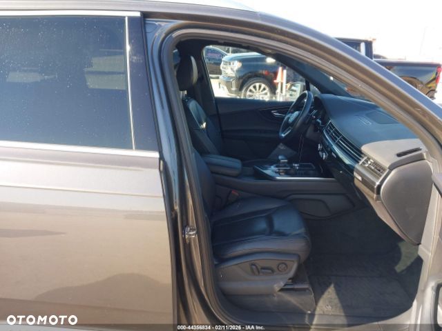 Audi Q7 3.0 TFSI Quattro Tiptronic - 5