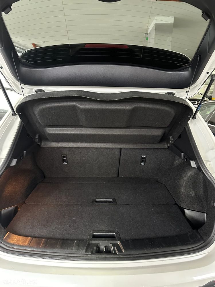 Nissan Qashqai 1.6 DCI Xtronic TEKNA+ - 30