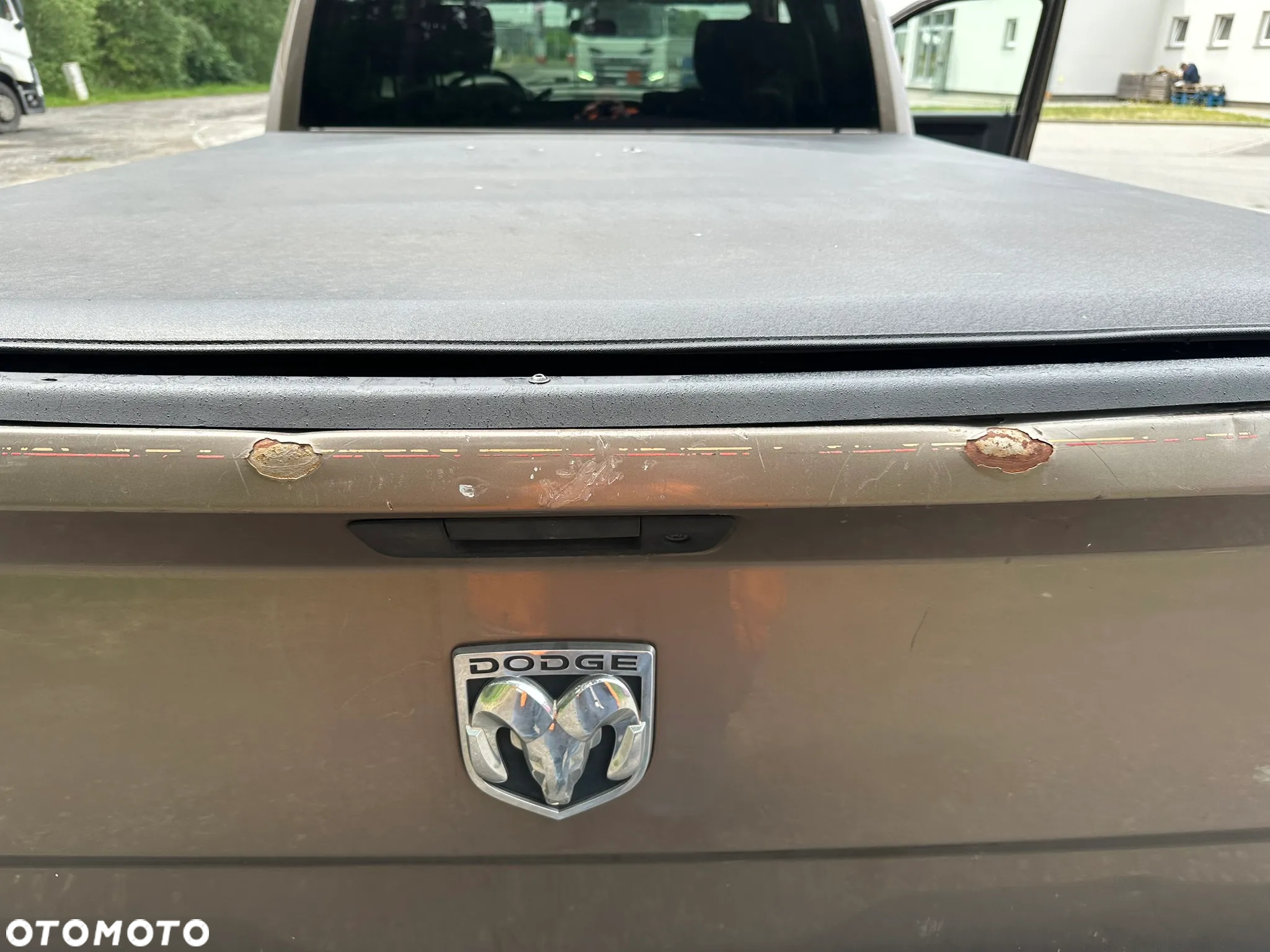Dodge RAM - 18