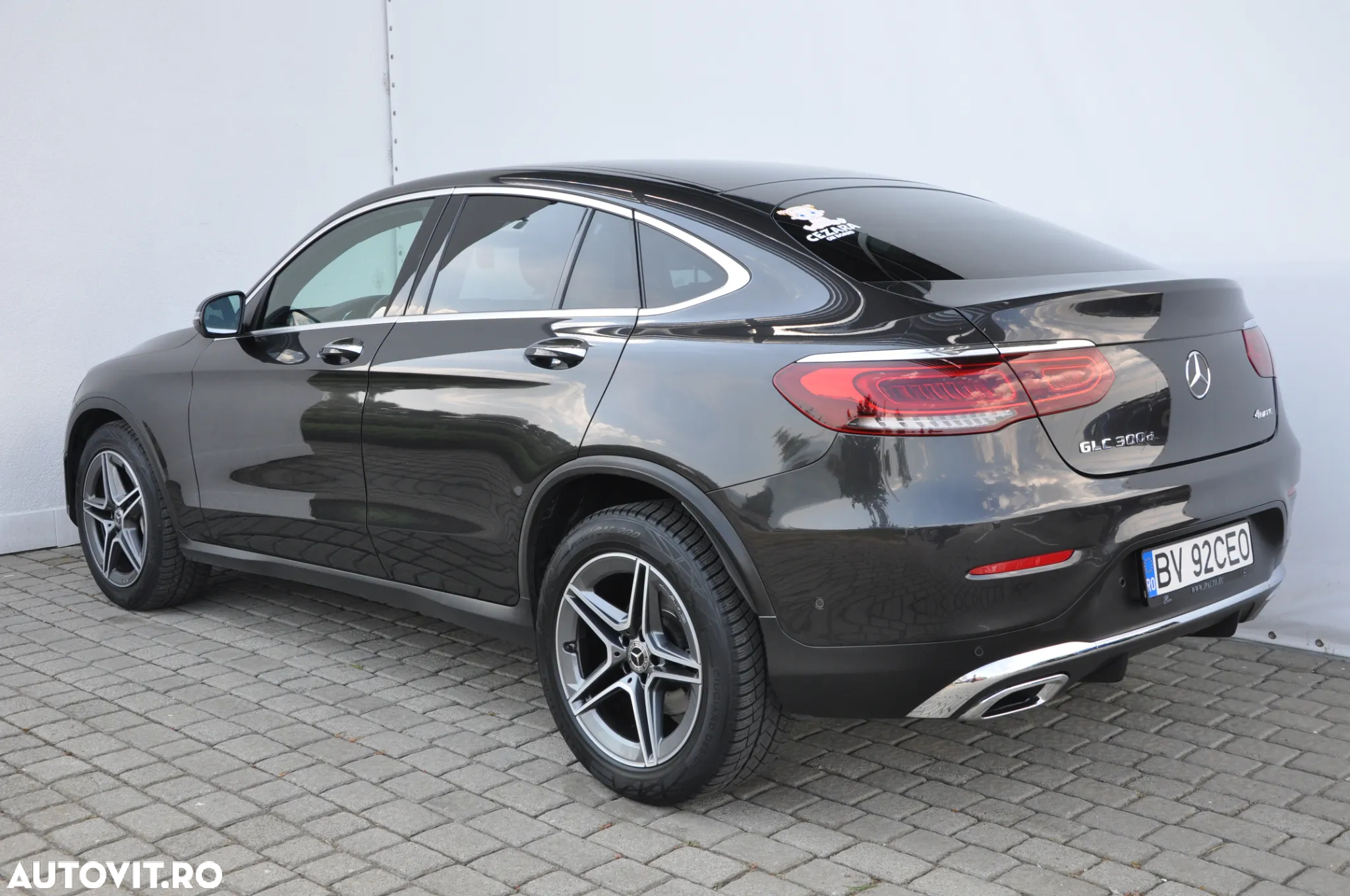 Mercedes-Benz GLC 300 d 4Matic 9G-TRONIC AMG Line Plus - 3