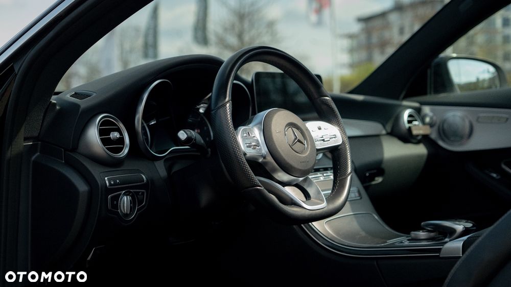 Mercedes-Benz Klasa C 300 d 9G-TRONIC AMG Line - 18