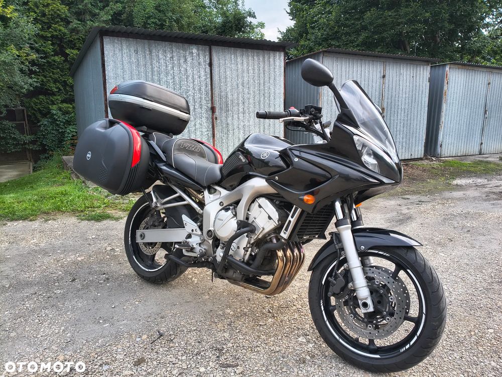 Yamaha FZ6 - 1