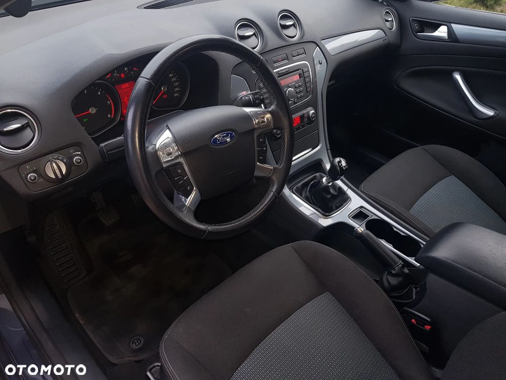 Ford Mondeo 1.6 TDCi Trend - 4