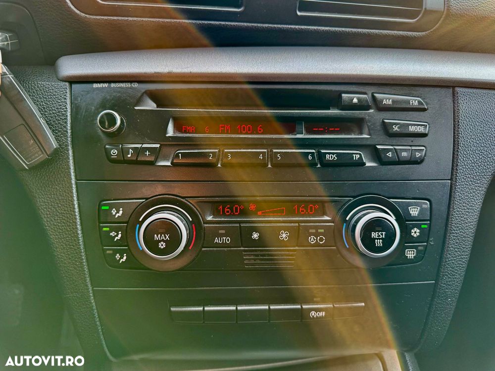 BMW Seria 1 118d DPF Edition Sport - 15