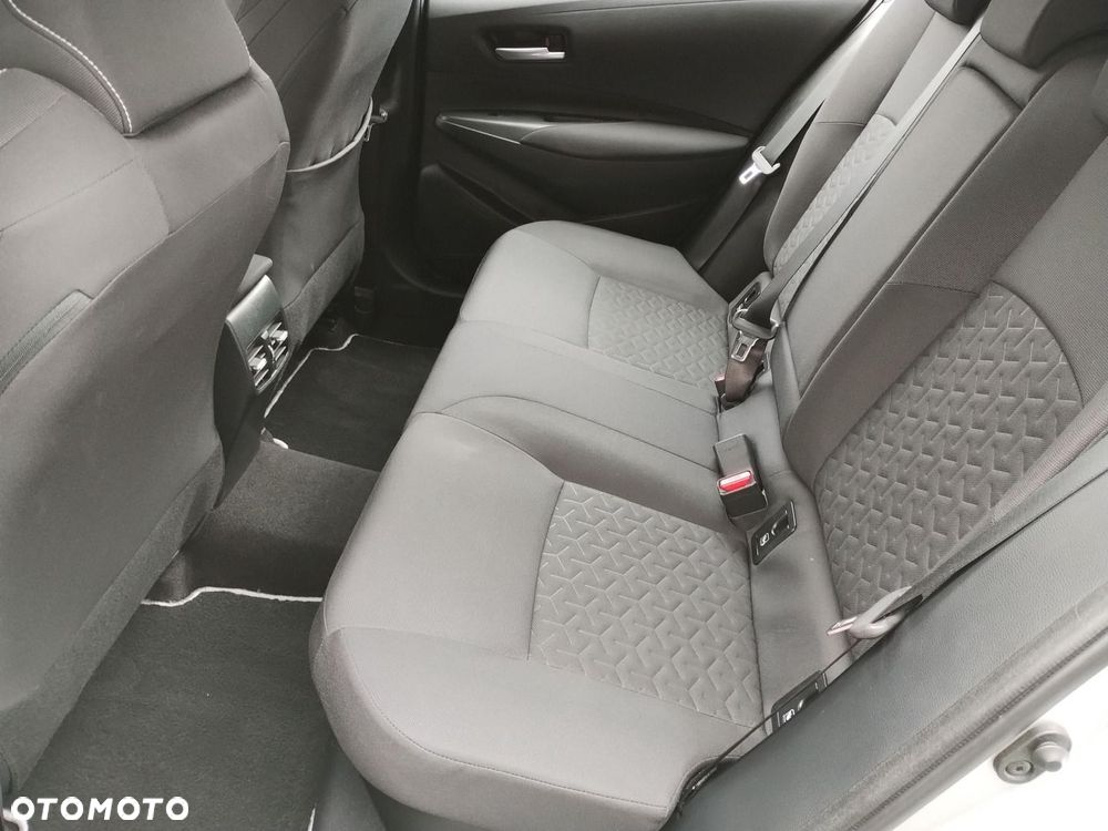 Toyota Corolla 2.0 Hybrid Comfort - 14