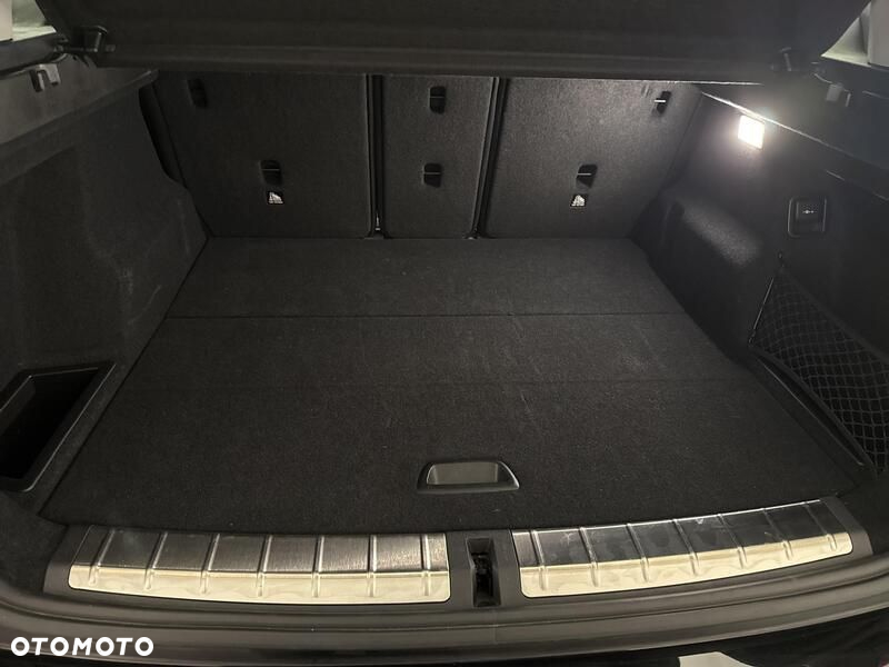BMW X1 sDrive18i xLine - 23