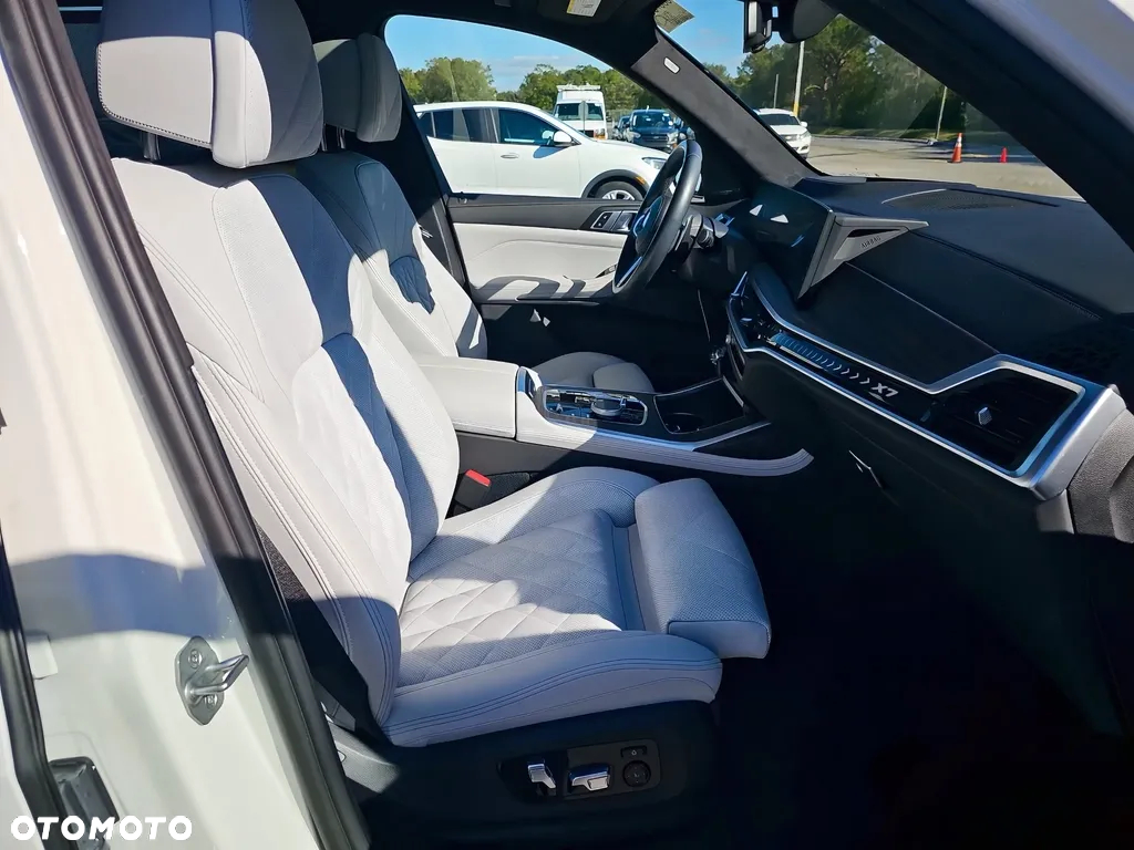 BMW X7 xDrive40i - 8