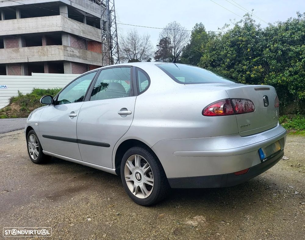 SEAT Cordoba 1.4 TDI Signo - 4