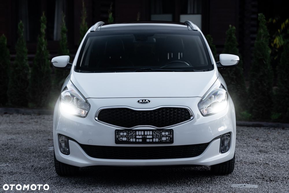 Kia Carens - 7