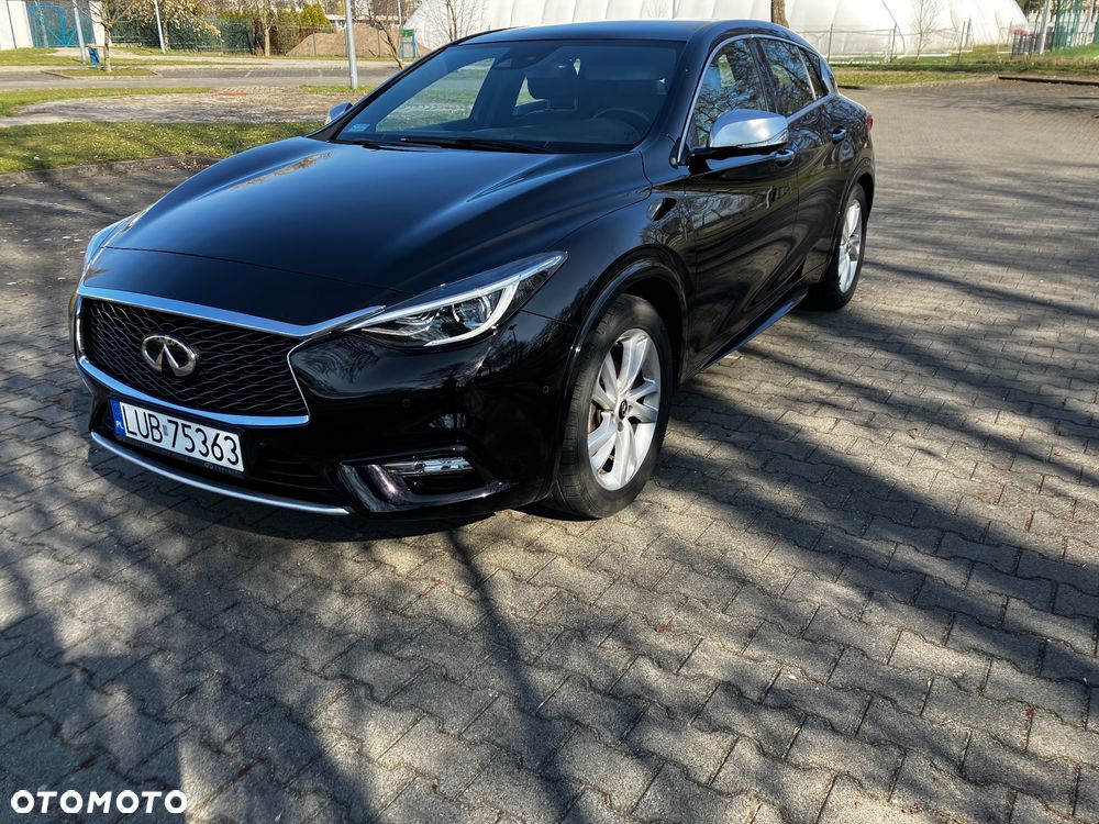 Infiniti Q30 1.5d Premium Tech - 14