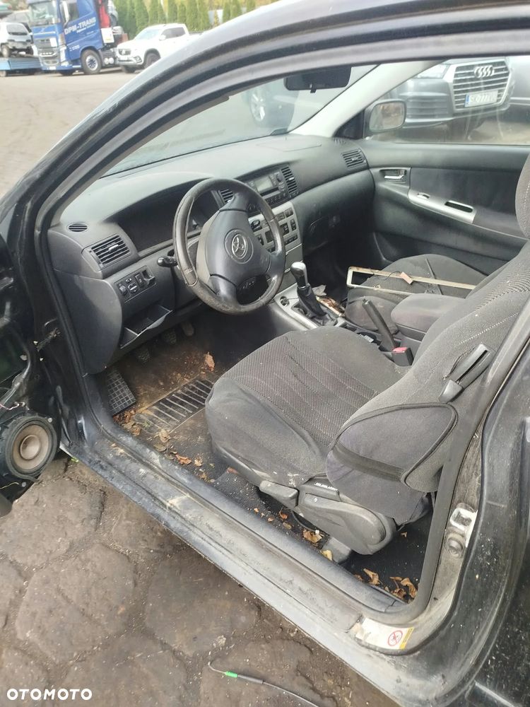 Toyota Corolla  e 12 na części. - 4