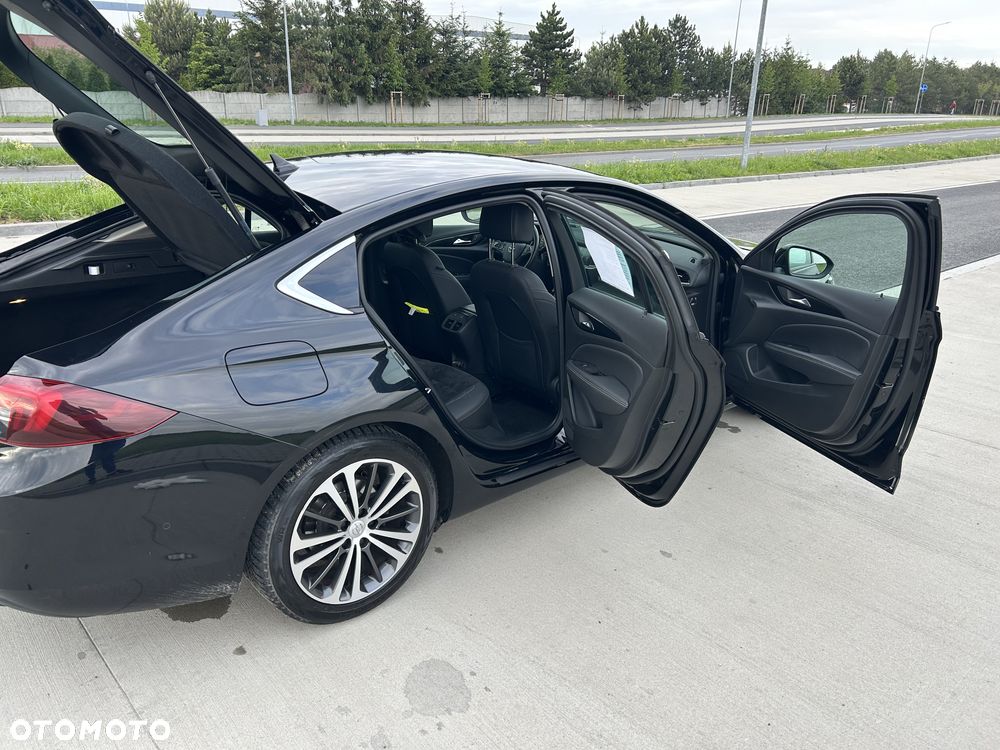 Opel Insignia - 21