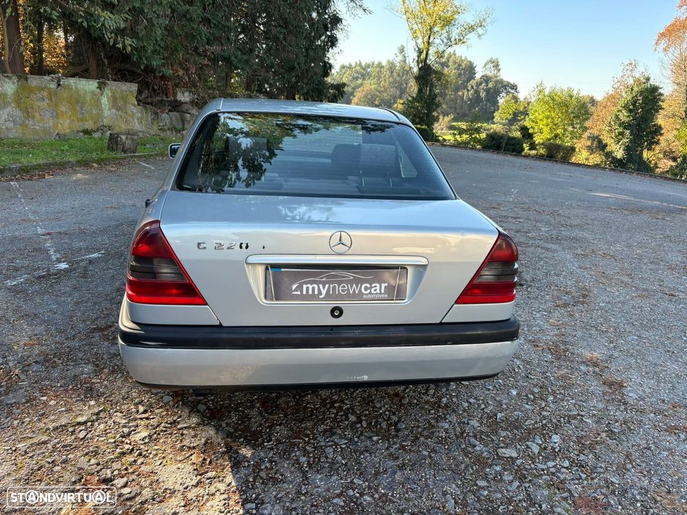 Mercedes-Benz C 220 D Elegance - 9