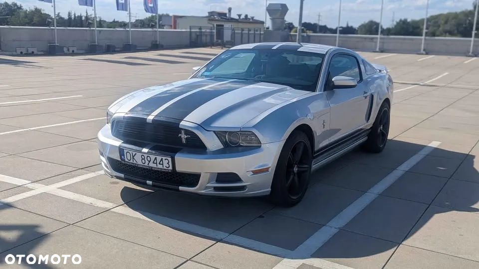 Ford Mustang 3.7 V6 - 1