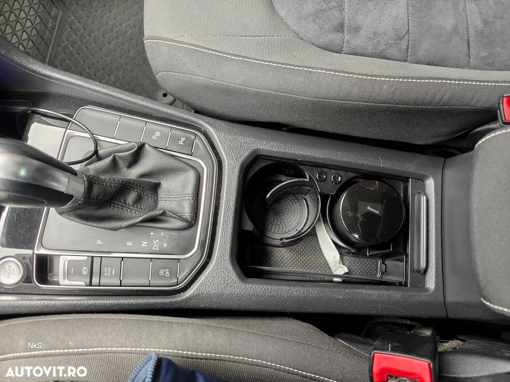 Volkswagen Golf Sportsvan 1.6 TDI DPF DSG BMT Highline - 6