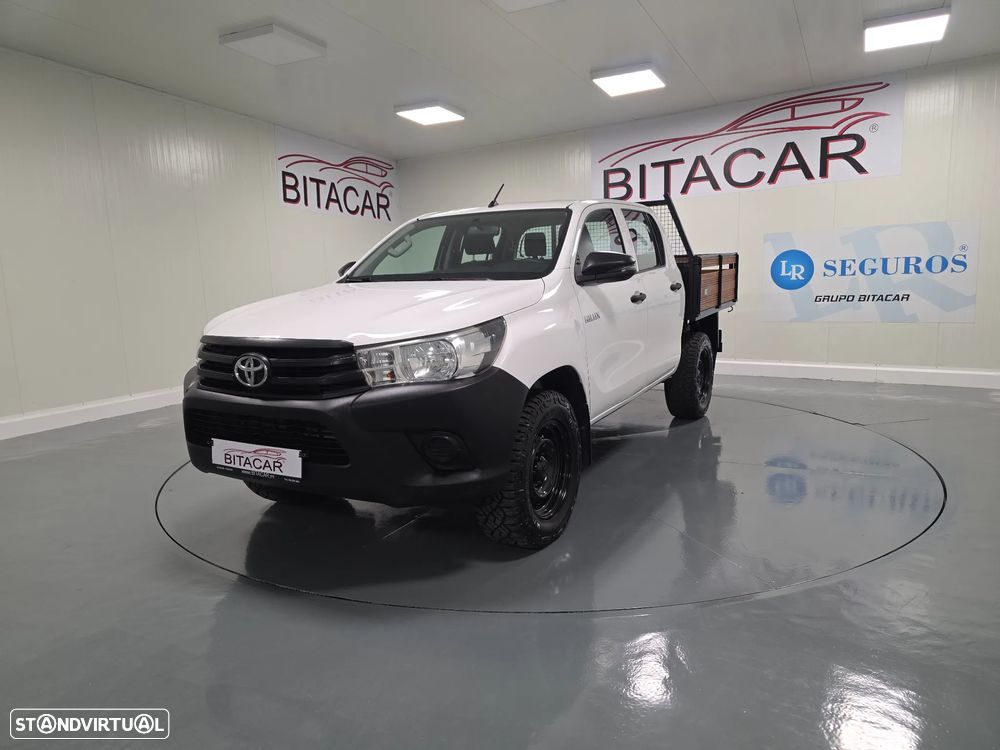 Toyota HILUX 2.4 D-4D 4WD CD CH - 7