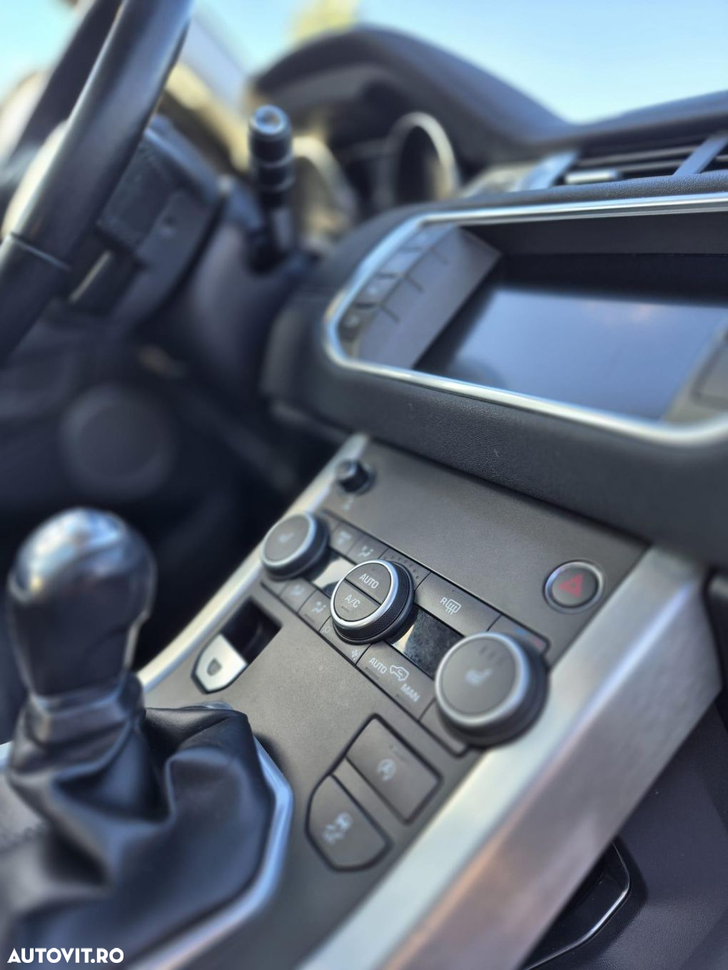 Land Rover Range Rover Evoque - 13