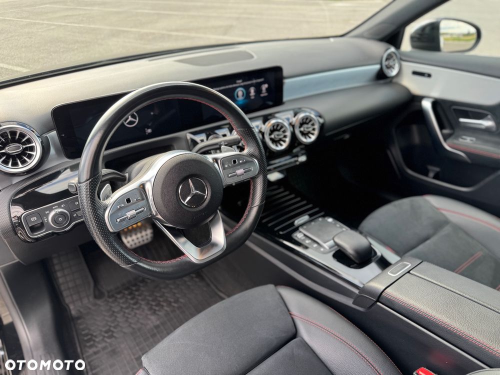 Mercedes-Benz Klasa A 180 AMG Line 7G-DCT - 15