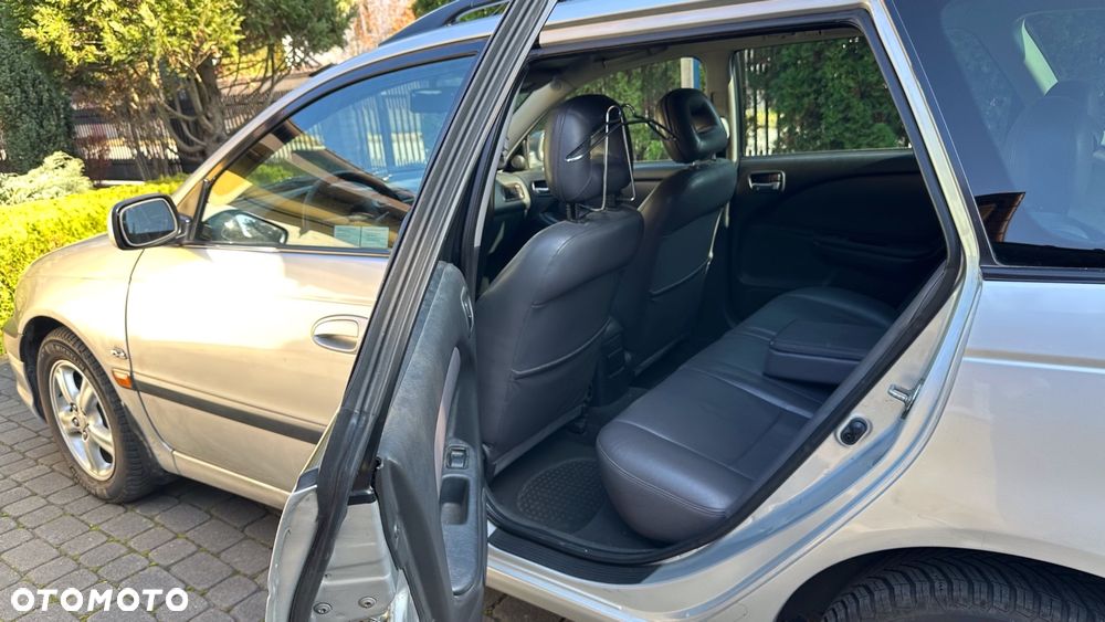 Toyota Avensis 2.0 VVT-i Sol - 9