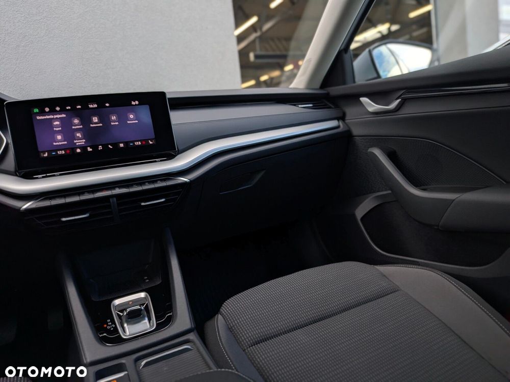 Skoda Octavia 1.5 TSI mHEV Selection DSG - 16