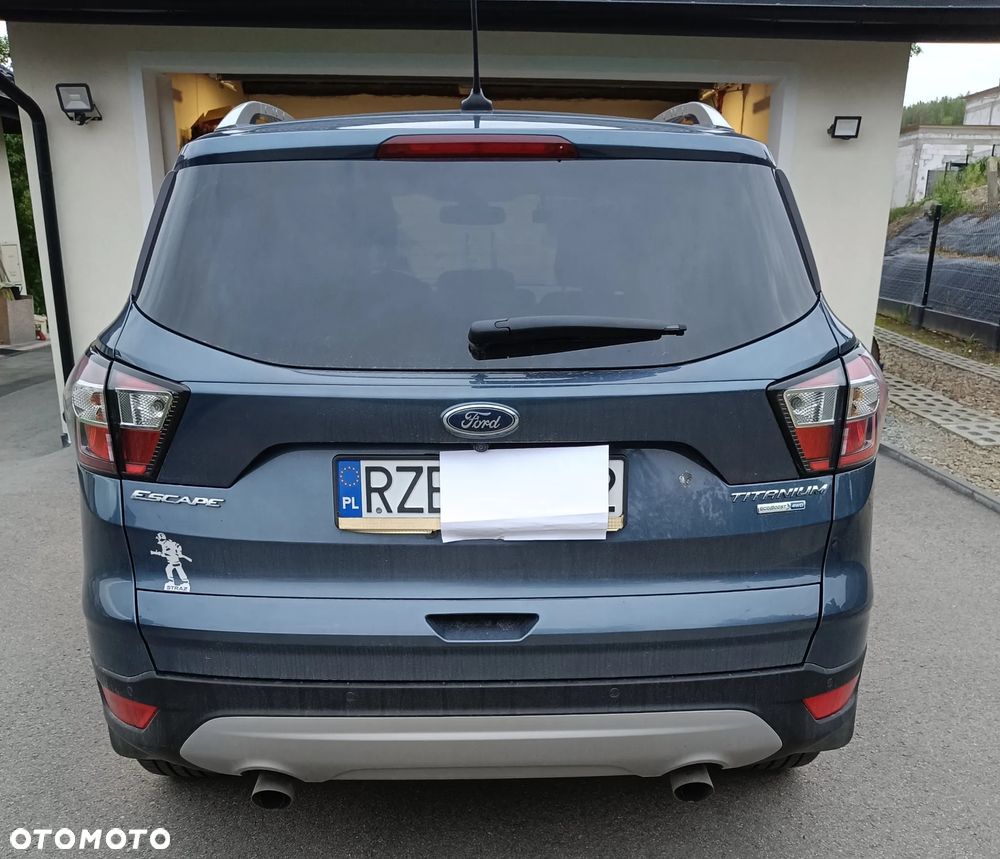 Ford Escape 2.0 EcoBoost AWD Titanium - 4
