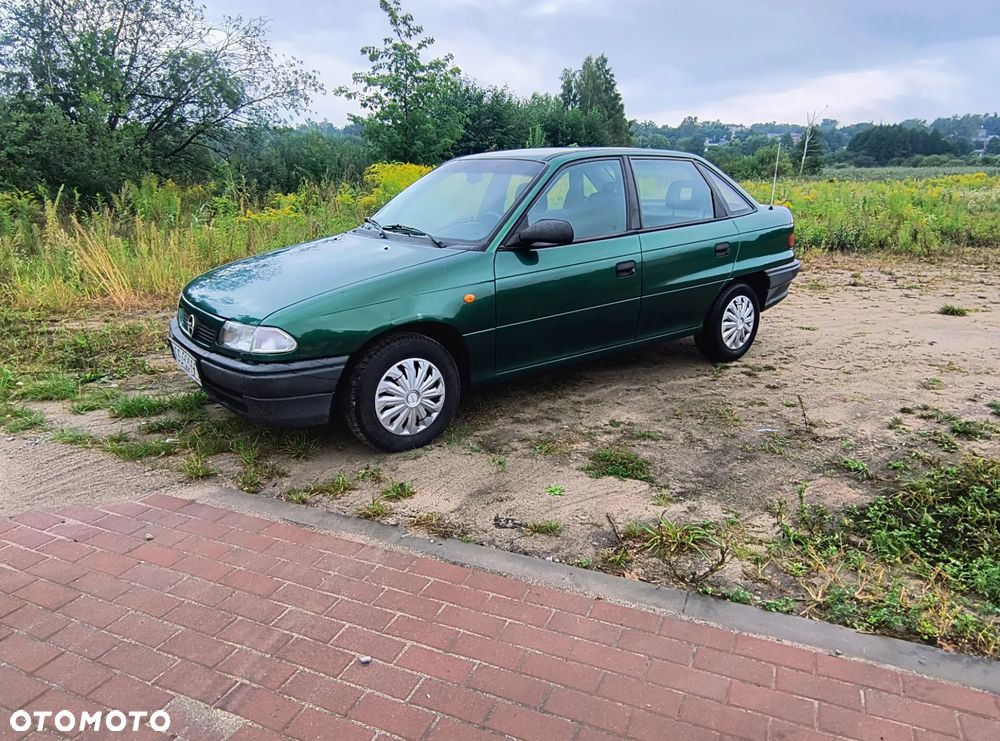 Opel Astra - 2