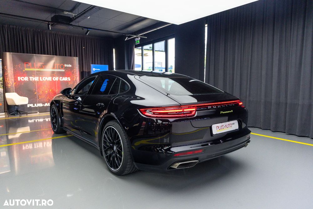 Porsche Panamera - 5