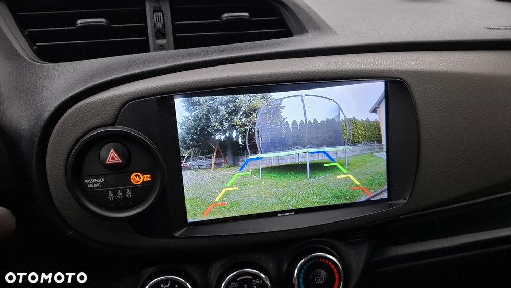 Toyota Yaris - 8