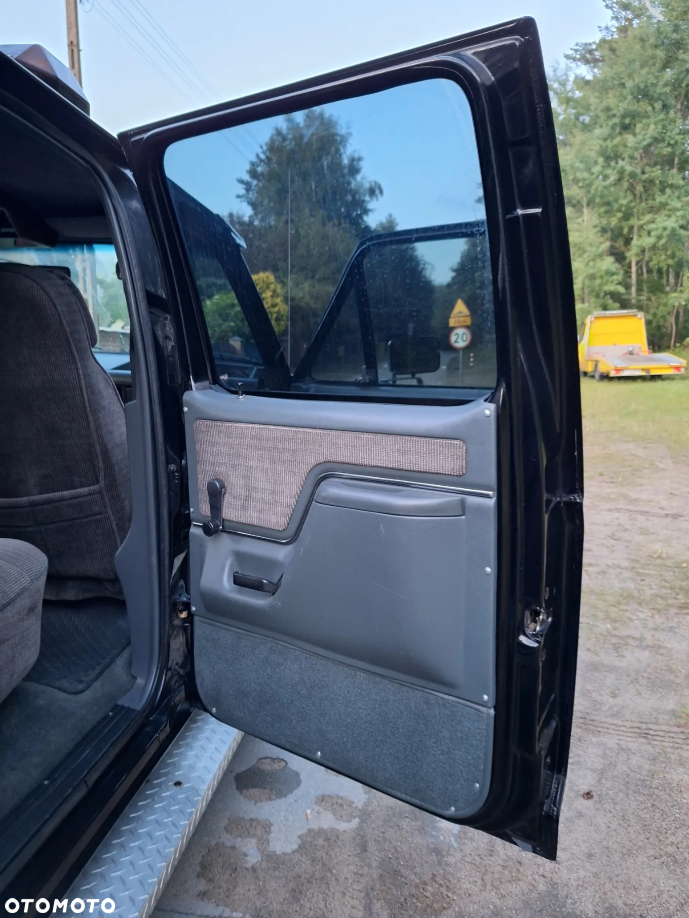 Ford F350 - 25