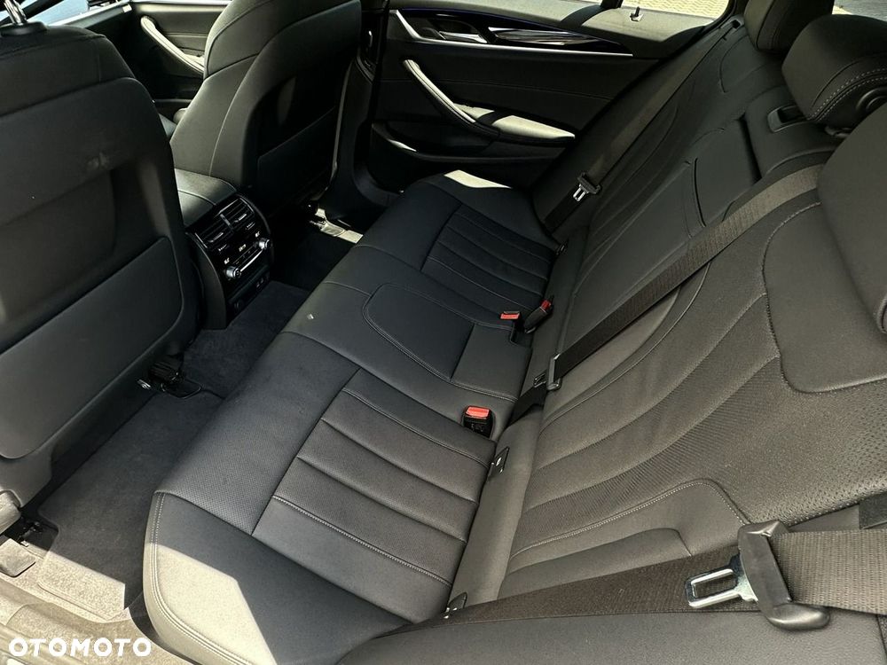BMW Seria 5 - 18