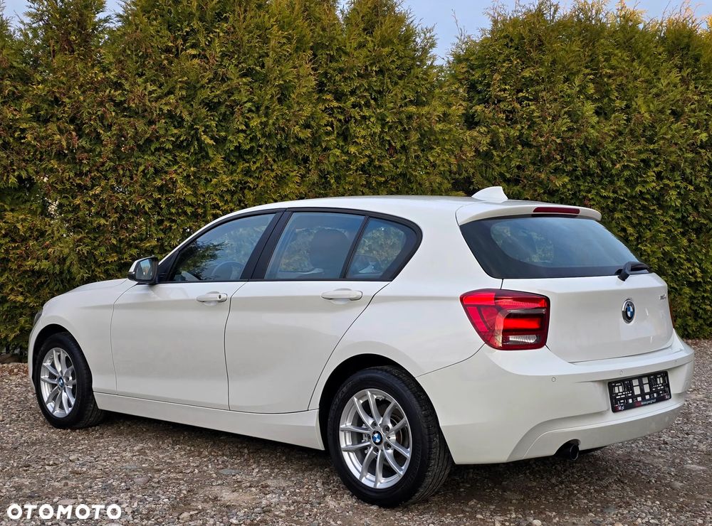 BMW Seria 1 116i - 4