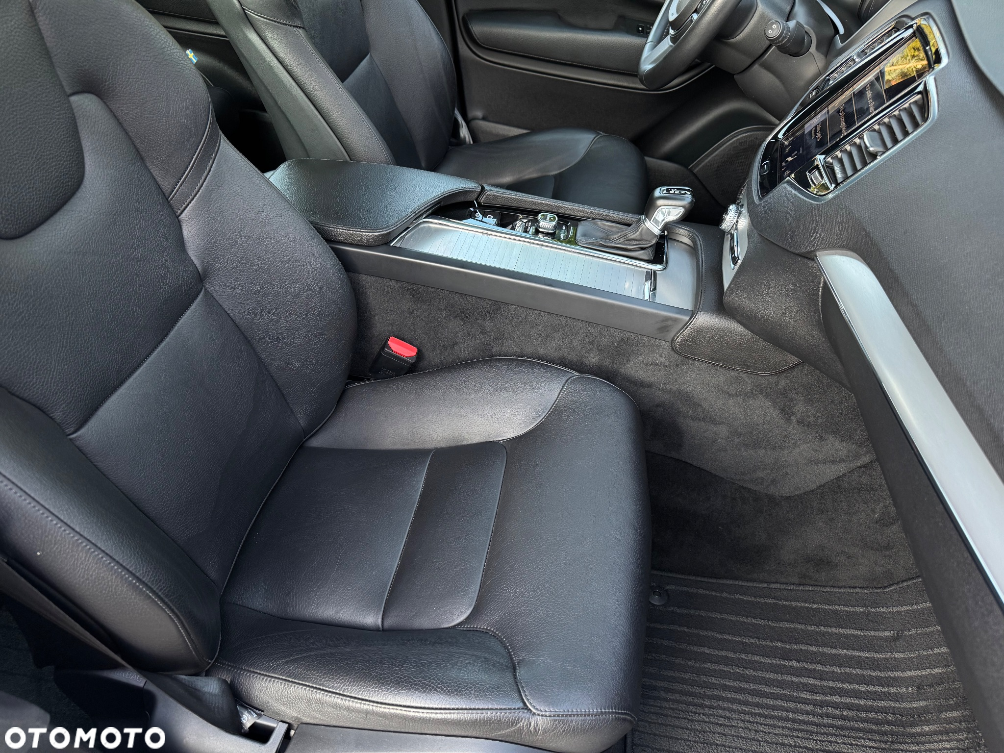 Volvo XC 90 D5 AWD Momentum - 24
