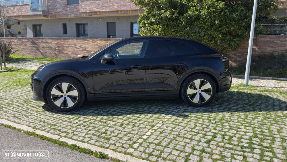 Porsche Macan Electric 4 - 4