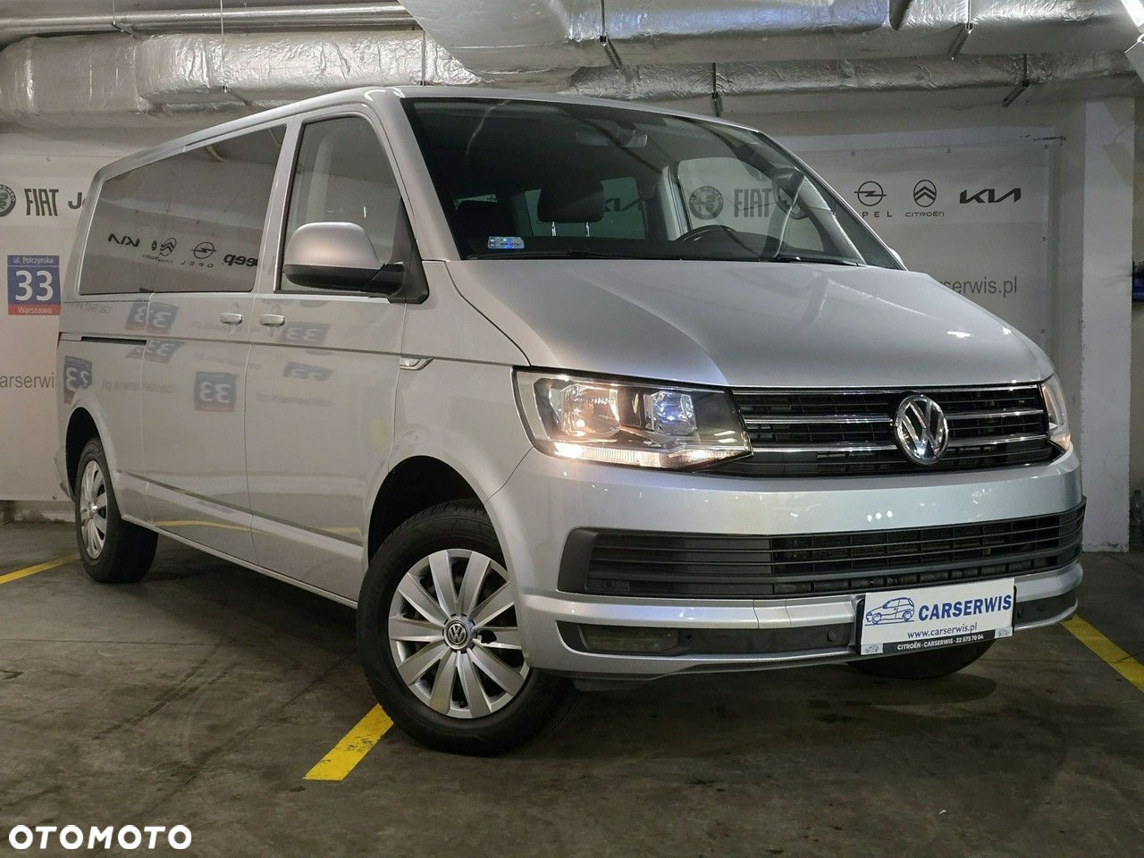 Volkswagen Caravelle - 2