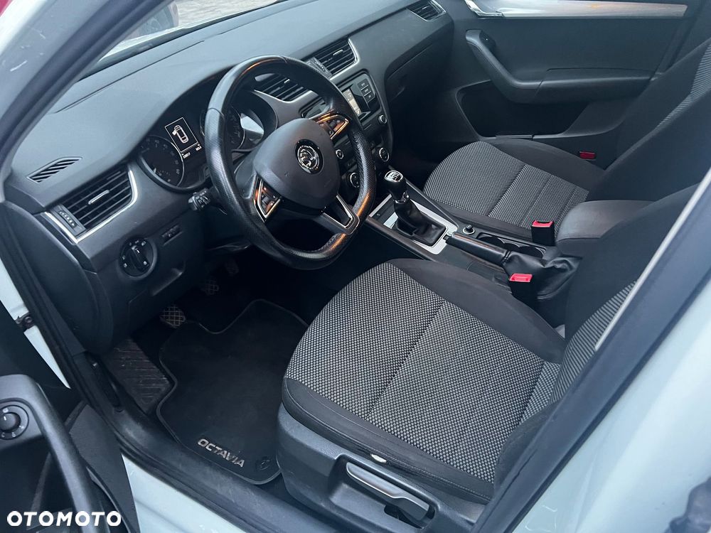 Skoda Octavia 2.0 TDI Ambition - 14