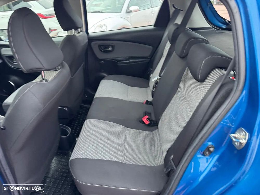 Toyota Yaris - 13