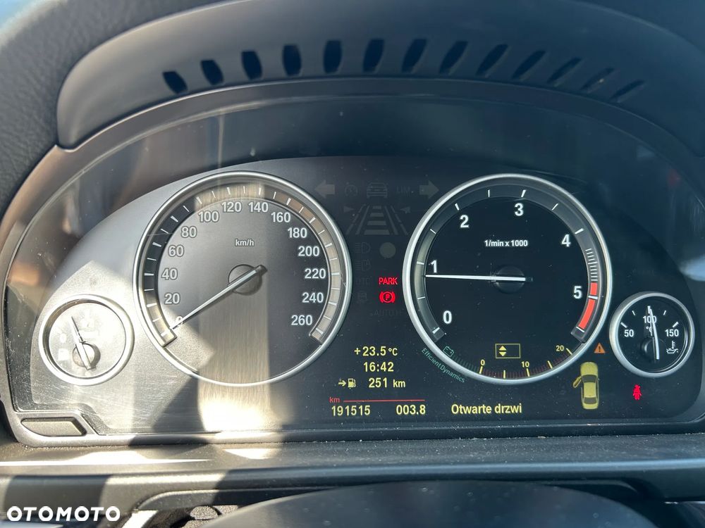 BMW Seria 5 520d - 13