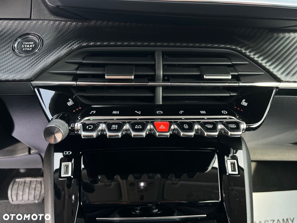 Peugeot 2008 PureTech 130 EAT8 Allure Pack - 16