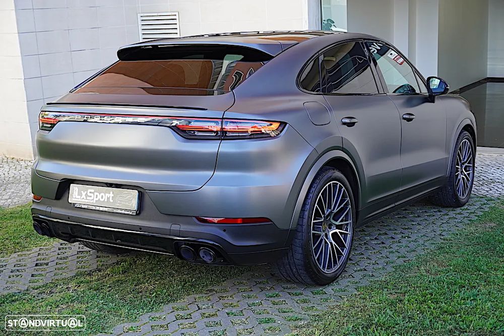 Porsche Cayenne Coupé E-Hybrid - 9