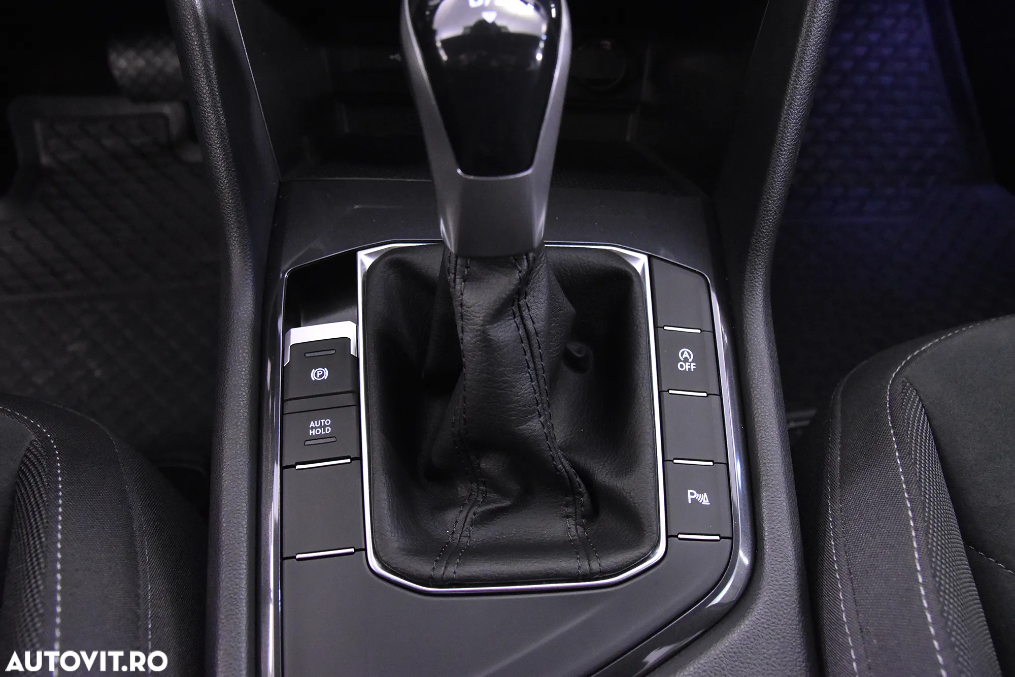 Volkswagen Tiguan 2.0 TDI DSG Elegance - 17