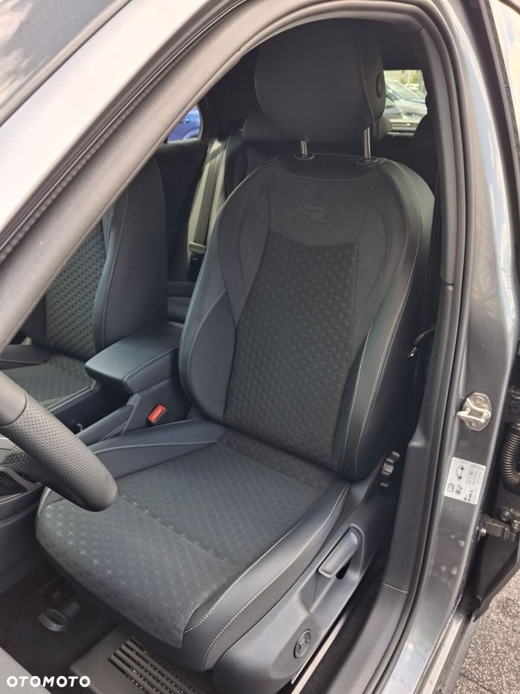 Volkswagen T-Roc 1.5 eTSI R-Line DSG - 12