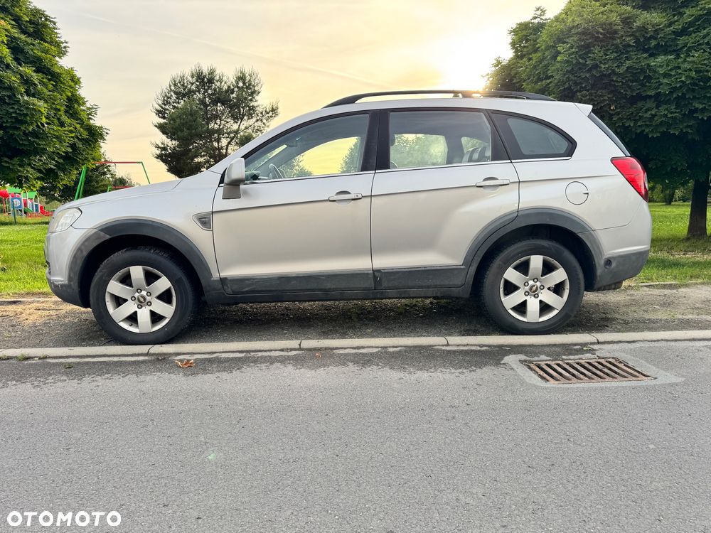 Chevrolet Captiva 2.4 LS - 2