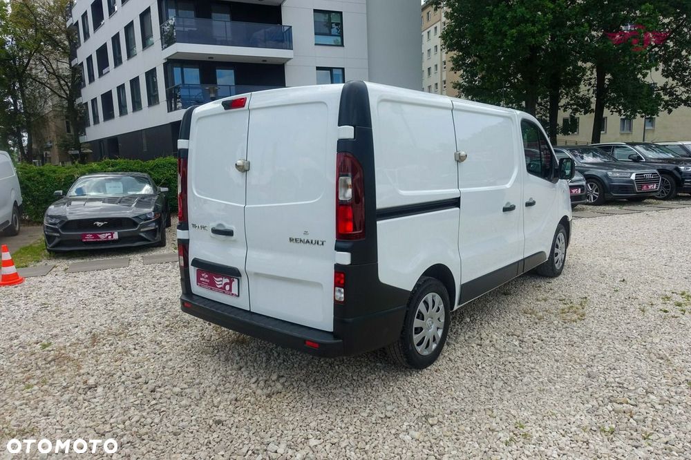 Renault Trafic - 9