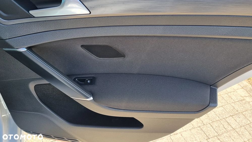 Volkswagen Golf 2.0 TDI (BlueMotion Technology) Comfortline - 24