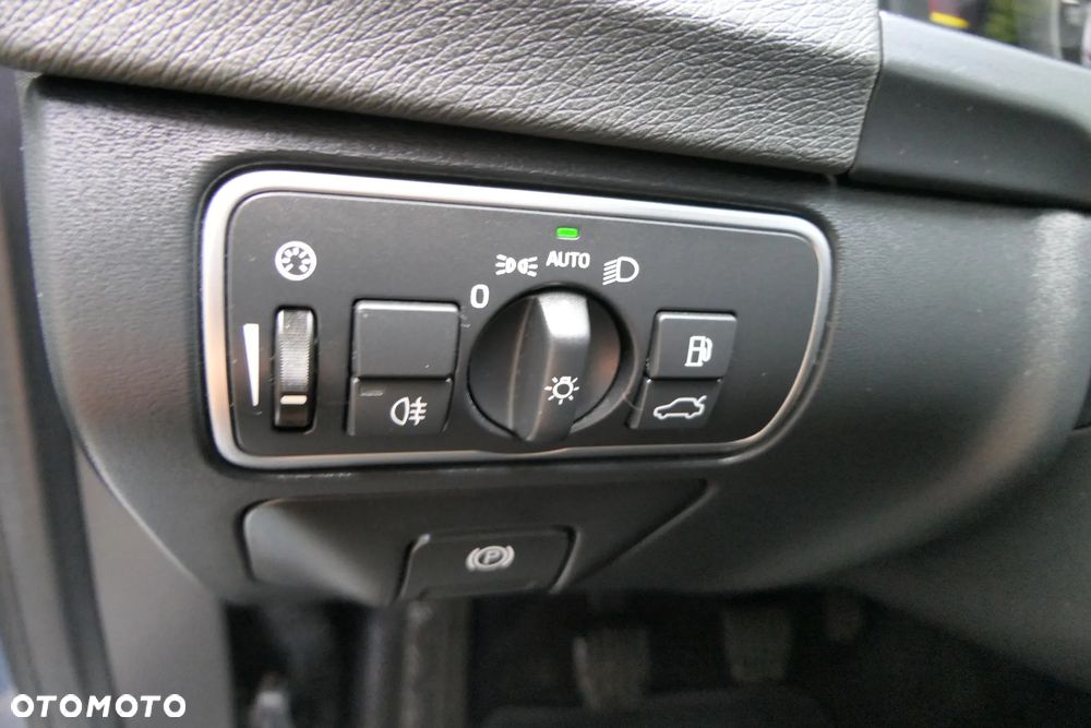 Volvo S60 D3 Drive-E Momentum - 28