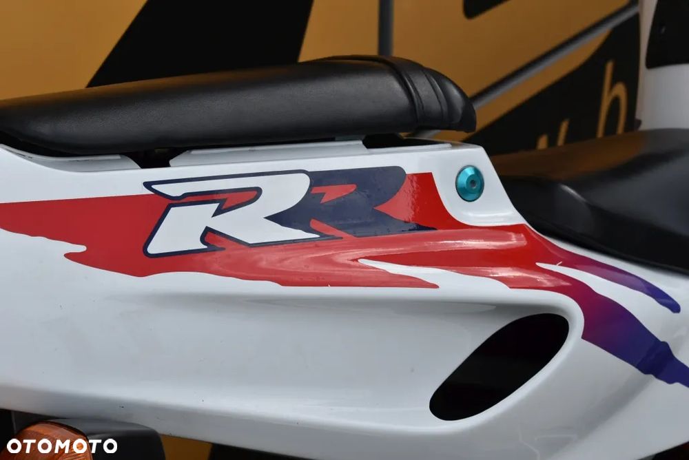 Honda CBR - 37