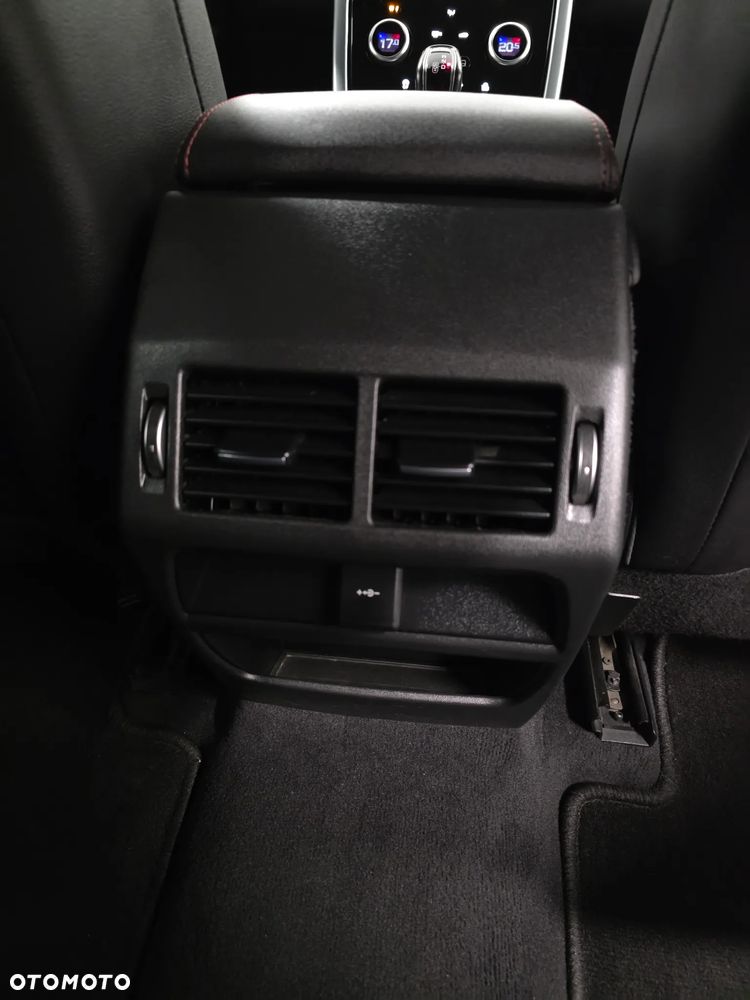Land Rover Discovery Sport - 23