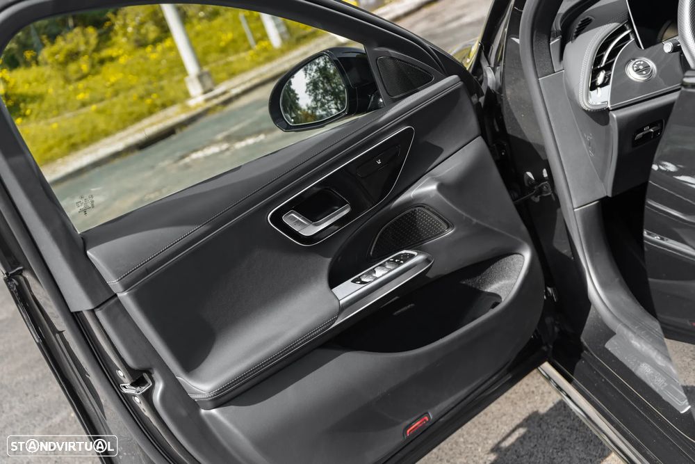 Mercedes-Benz E 300 de - 12