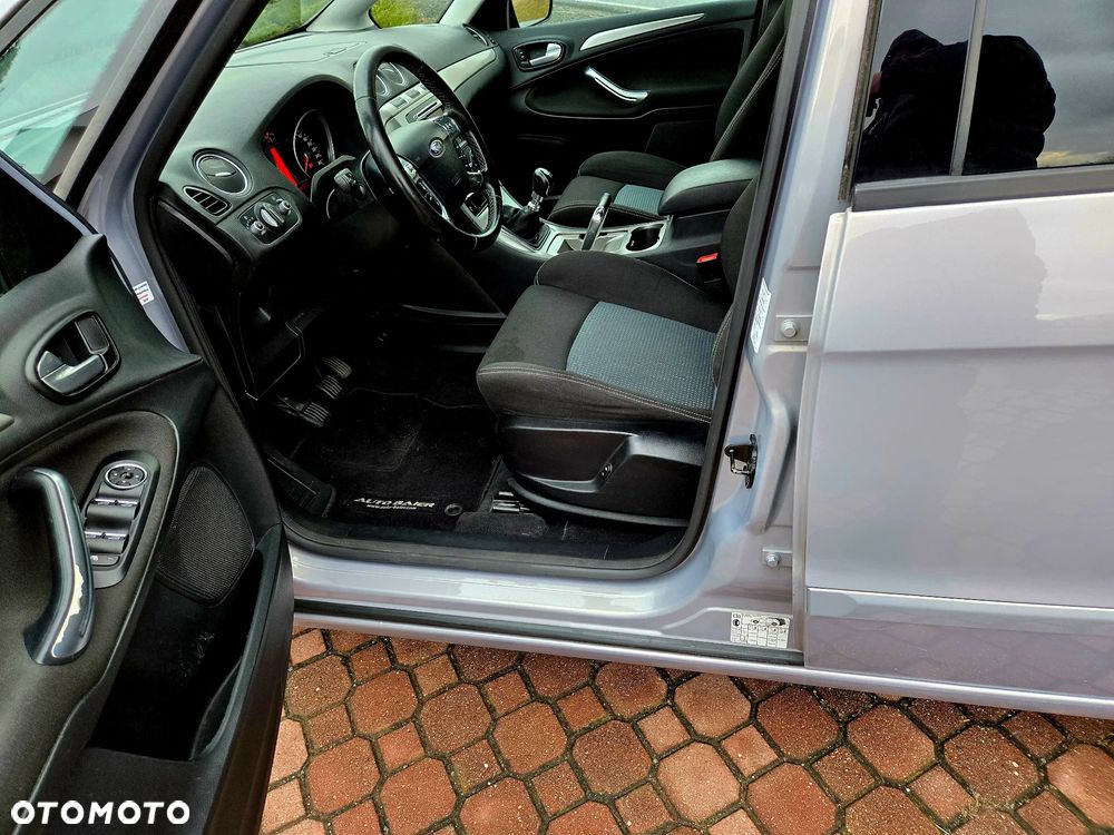 Ford S-Max 2.0 TDCi DPF Ambiente - 11