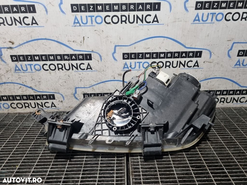 Far Dreapta Mazda CX - 7 2006 - 2012 SUV 4 Usi (1273) Xenon - 4